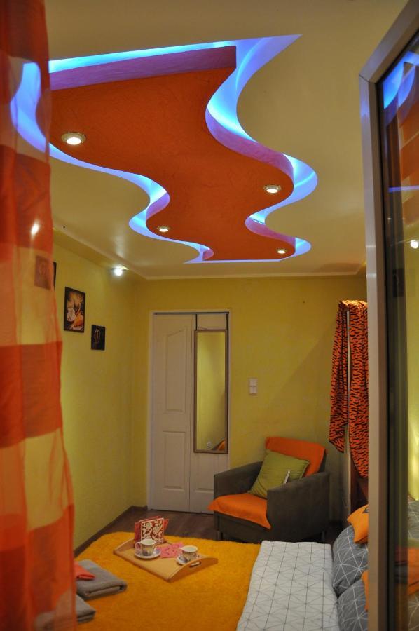 Lawendowe Swiatlo - Przy Stacji Metra Apartment