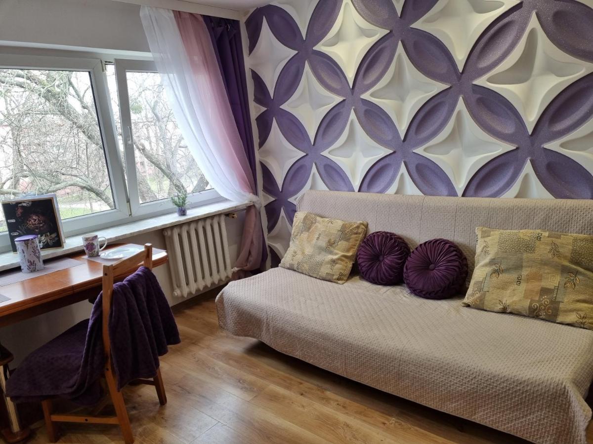 Lawendowe Swiatlo - Przy Stacji Metra Apartment *