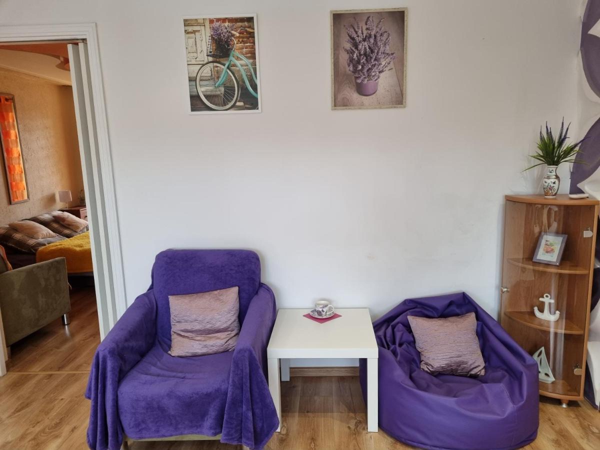 Lawendowe Swiatlo - Przy Stacji Metra Apartment *