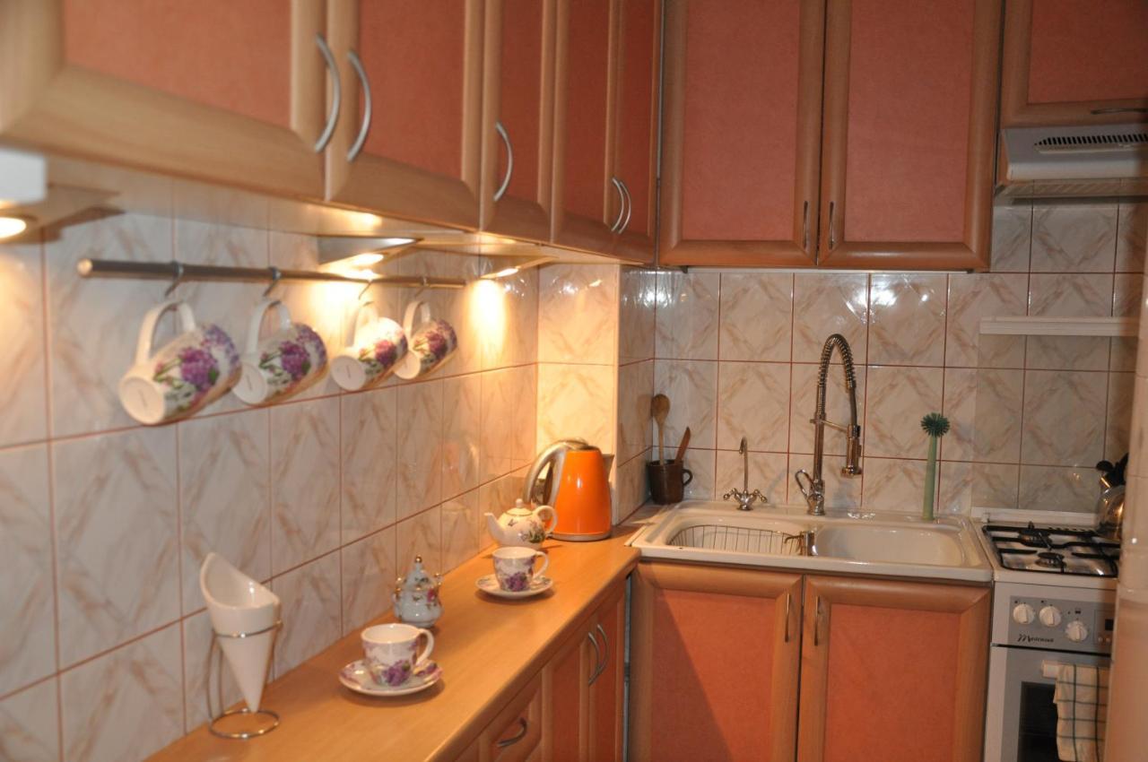 Lawendowe Swiatlo - Przy Stacji Metra Apartmán